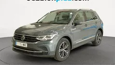 Gris Usado 2024 VW Tiguan Life SUV | 31.810 € (Buen precio)
