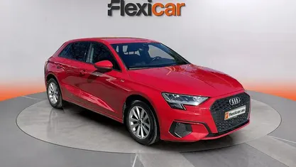 Usado Audi A3 Premium 111 CV (81 kW) 2023 Rojo Berlina