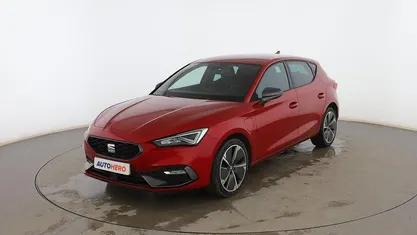 Usado Seat Leon FR 204 CV (150 kW) 2021 Rojo Berlina