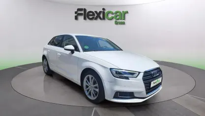 Usado Audi A3 Premium 150 CV (110 kW) 2018 Blanco Berlina