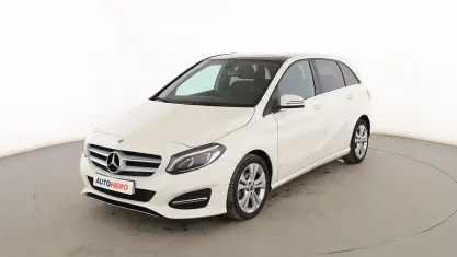Usado Mercedes B180 Urban 110 CV (80 kW) 2017 Blanco Utilitario