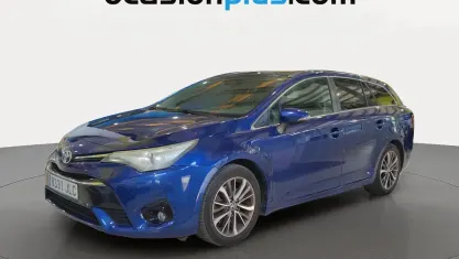 Usado Toyota Avensis Advance 143 CV (105 kW) 2016 Azul Familiar
