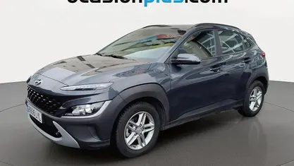Usado Hyundai Kona 120 CV (88 kW) 2022 Gris SUV