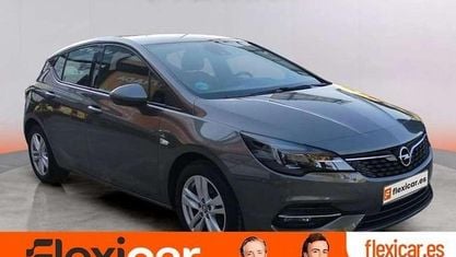 Usado Opel Astra GS Line 131 CV (96 kW) 2020 Gris Familiar