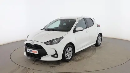 Usado Toyota Yaris Edition 125 CV (91 kW) 2022 Blanco Utilitario