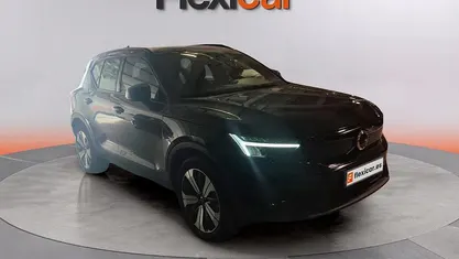 Usado Volvo XC40 Core 169 kW (231 CV) 2023 Negro SUV