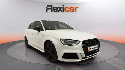 Käytetty Audi A3 Premium 150 HP (110 kW) 2018 Valkoinen Sedan