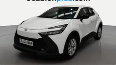 Usado 2025 Toyota C-HR Active SUV | 26.355 € (Precio justo)