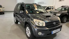 Usado 2005 Toyota RAV4 Sol SUV | 8400 € (Precio justo)