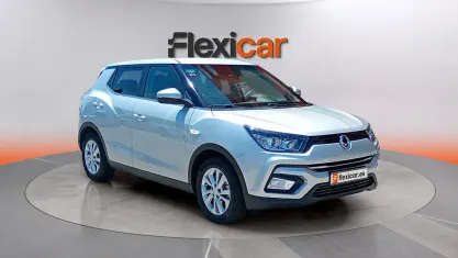 Usado SsangYong Tivoli 128 CV (94 kW) 2019 Gris SUV