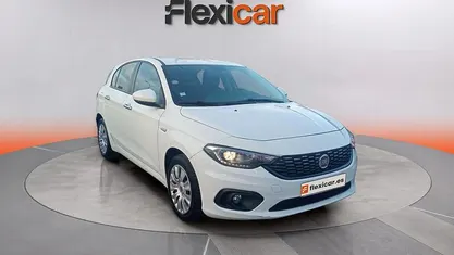 Usado Fiat Tipo Pop 95 CV (69 kW) 2018 Blanco Berlina