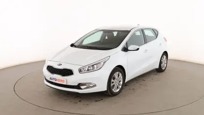 Usado Kia Ceed 100 CV (73 kW) 2014 Blanco Utilitario