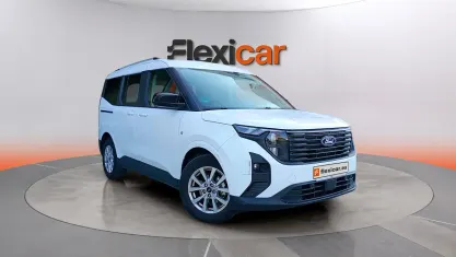 Usado Ford Tourneo Courier Titanium 125 CV (91 kW) 2024 Blanco Monovolumen