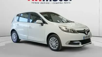 Usado Renault Scénic Expression 110 CV (80 kW) 2014 Blanco Monovolumen