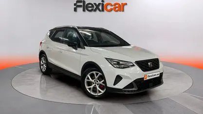 Usado Seat Arona FR 110 CV (80 kW) 2023 SUV