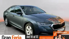 Gris Usado 2021 Skoda Octavia Ambition Berlina | 18.490 € (Precio justo)
