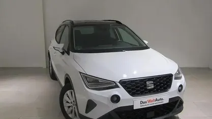 Begagnad Seat Arona Style 115 HK (84 kW) 2025 Vit SUV