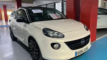 Usado Opel Adam Glam 87 CV (63 kW) 2018 Utilitario