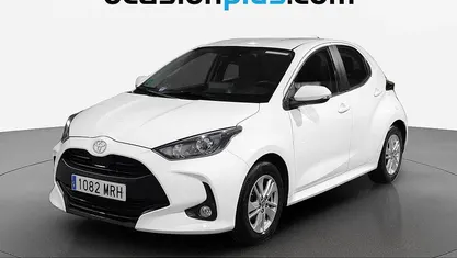 Usado 2024 Toyota Yaris Edition Utilitario | 15.500 € (Buen precio)