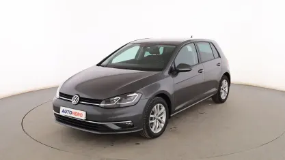 Usado VW Golf VII Advance 116 CV (85 kW) 2020 Gris Berlina