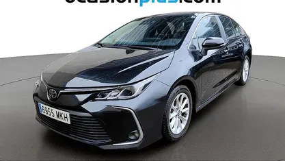 Usado 2023 Toyota Corolla Active Berlina | 19.082 € (Super precio)
