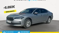 Gris Nuevo 2025 Skoda Superb Essence Berlina | 32.990 € (Precio justo)