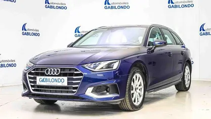 Azul Usado 2023 Audi A4 Advanced Plus Familiar | 32.900 € (Un poco caro)
