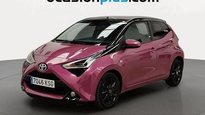 Używany Toyota Aygo X-cite 72 KM (52 kW) 2018 Różowy Hatchback