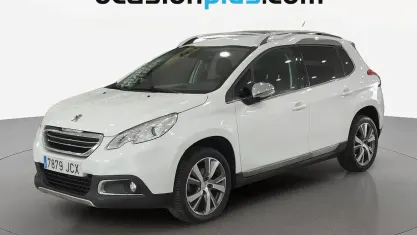 Usado Peugeot 2008 Allure 115 CV (84 kW) 2015 Blanco SUV