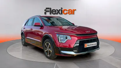 Usado Kia Niro 129 CV (94 kW) 2025 Rojo SUV