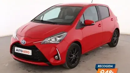 Usado Toyota Yaris Active 101 CV (74 kW) 2018 Rojo Utilitario