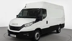 Blanco Usado 2023 Iveco Daily Berlina | 25.537 € (Precio justo)