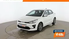Blanco Usado 2022 Kia Rio Berlina | 16.299 € (Precio justo)