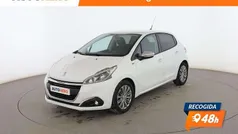 Usado 2017 Peugeot 208 Style Utilitario | 8199 € (Buen precio)