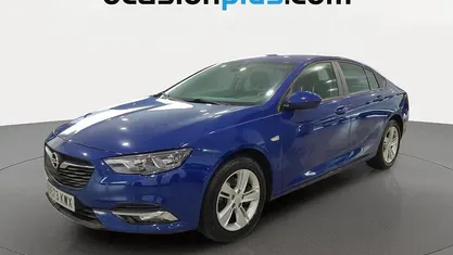 Usado Opel Insignia Selective 136 CV (100 kW) 2019 Azul Berlina