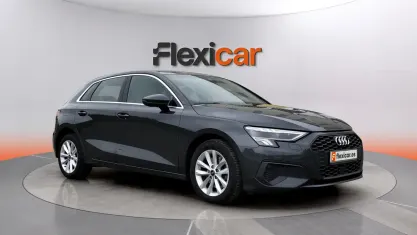 Usado Audi A3 Premium 116 HP (85 kW) 2021 Cinzento Sedan
