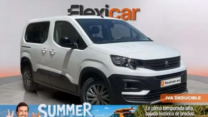 Usado Peugeot Rifter Active 102 CV (75 kW) 2022 Blanco Monovolumen
