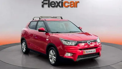 Usado Ssangyong (KGM) Tivoli Limited 116 CV (85 kW) 2017 SUV