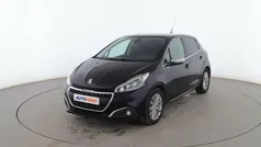 Azul Usado 2018 Peugeot 208 Allure Utilitario | 9399 € (Precio justo)