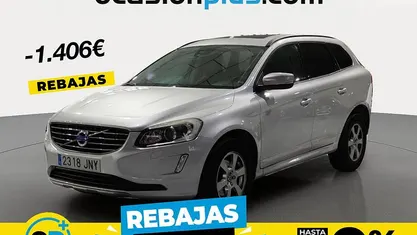 Gris plata Usado 2016 Volvo XC60 Momentum SUV | 17.584 € (Precio justo)