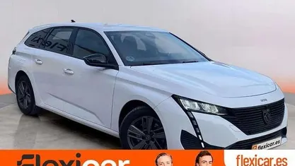 Usado Peugeot 308 SW Allure 131 CV (96 kW) 2022 Blanco Familiar