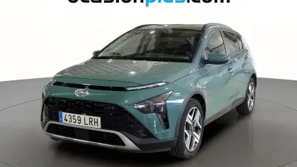 Usado Hyundai Bayon 101 CV (74 kW) 2021 Verde SUV