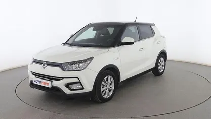 Blanco Usado 2019 Ssangyong (KGM) Tivoli SUV | 13.799 € (Precio justo)
