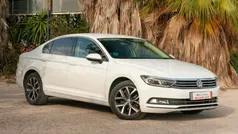 Blanco Usado 2015 VW Passat Advance Berlina | 9500 € (Caro)