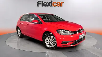 Käytetty VW Golf VII Advance 116 HP (85 kW) 2019 Punainen Farmari