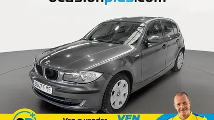 Usado BMW 116 122 CV (89 kW) 2007 Gris Utilitario