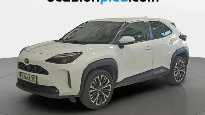 Usado Toyota Yaris Hybrid Style 116 CV (85 kW) 2022 Blanco SUV