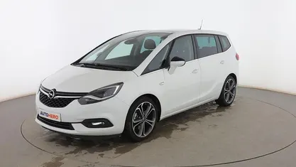 Usado Opel Zafira Tourer Innovation 136 CV (100 kW) 2018 Blanco Monovolumen