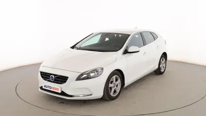 Usado Volvo V40 Summum 115 CV (84 kW) 2014 Blanco Familiar