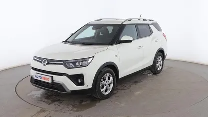 Blanco Usado 2023 Ssangyong (KGM) Tivoli SUV | 17.499 € (Precio justo)